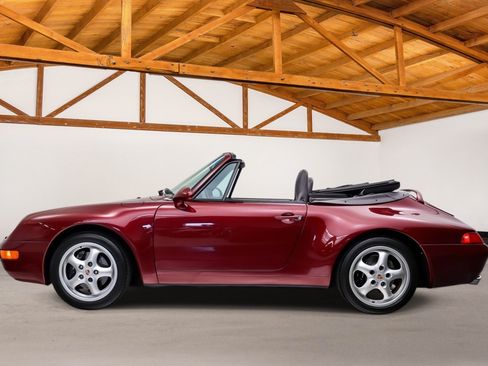 Used 1997 Porsche 911 Cabriolet image 2