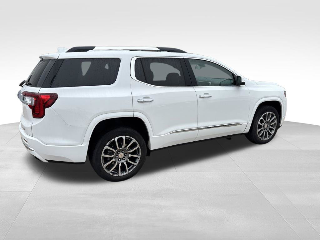 Used 2023 GMC Acadia Denali AWD/4WD image 7