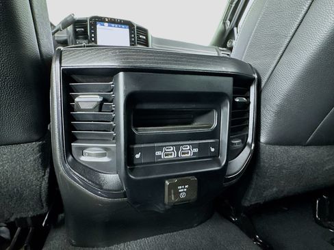 Used 2024 RAM 2500 Limited AWD/4WD image 12