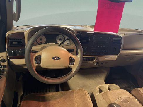 Used 2006 Ford F350 Harley-Davidson image 9