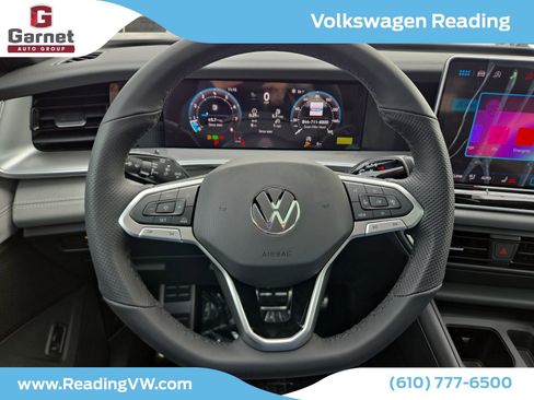 New 2026 Volkswagen Tiguan SE R-Line image 16