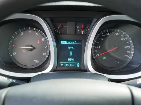 Used 2016 Chevrolet Equinox LS FWD image 24