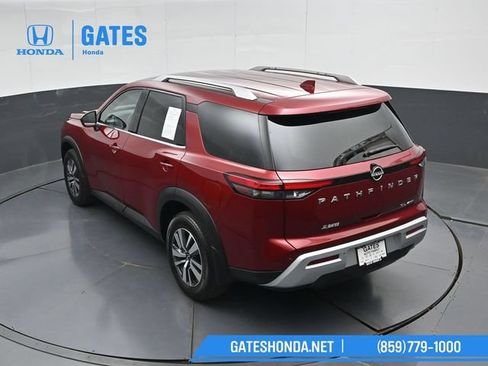 Used 2023 Nissan Pathfinder SL AWD/4WD image 54