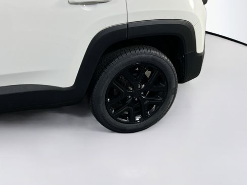 Used 2022 Jeep Renegade Altitude w/ Convenience Group image 30