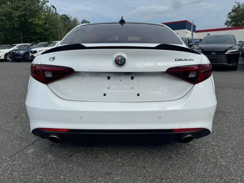 Used 2021 Alfa Romeo Giulia Sprint w/ Sun & Sound Package AWD/4WD image 4