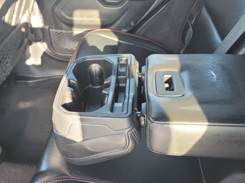 Used 2021 Jeep Wrangler Unlimited Rubicon AWD/4WD image 29