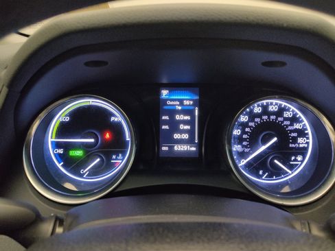 Used 2018 Toyota Camry LE image 23