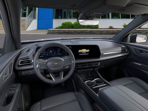 New 2026 Chevrolet Traverse LT w/ Midnight/Sport Edition FWD image 15