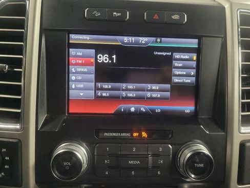 Used 2015 Ford F150 Lariat w/ Equipment Group 502A Luxury AWD/4WD image 25