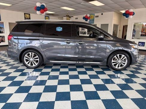 Used 2016 Kia Sedona SX Limited FWD image 8