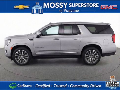 Certified 2023 GMC Yukon XL Denali w/ Denali Reserve Package RWD image 5