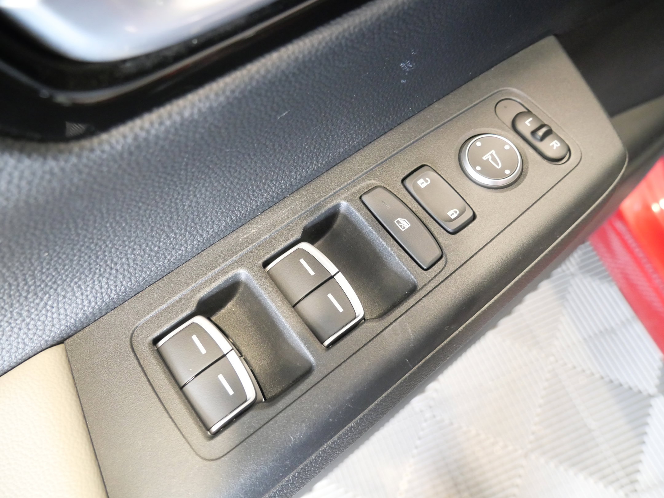Used 2023 Honda CR-V EX-L image 16