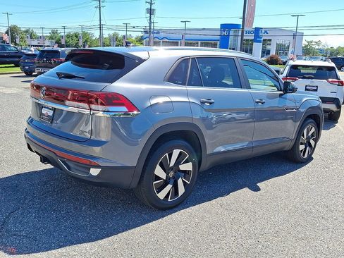 Used 2024 Volkswagen Atlas Cross Sport SE AWD/4WD image 4