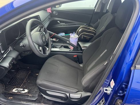 Used 2023 Hyundai Elantra SEL image 5