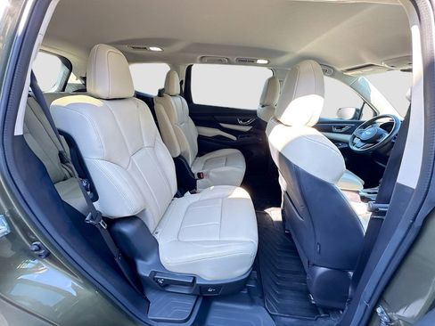 Used 2022 Subaru Ascent Limited w/ Popular Package #2A image 29