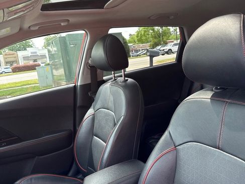 Used 2020 Kia Niro image 12