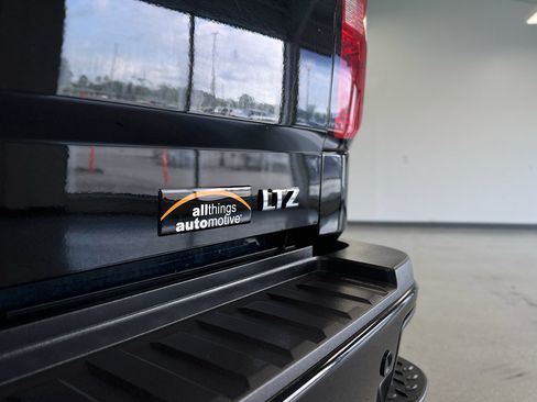 Used 2017 Chevrolet Silverado 2500 LTZ w/ Duramax Plus Package AWD/4WD image 31