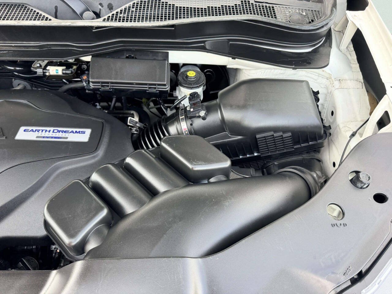 Used 2016 Honda Pilot Elite image 14