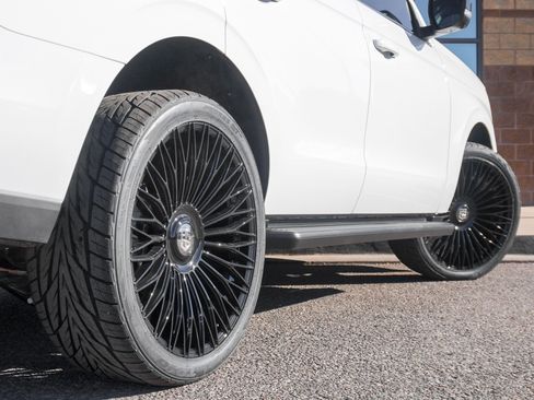 New 2025 Ford Expedition Active AWD/4WD image 11
