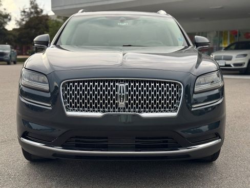 Used 2023 Lincoln Nautilus Reserve AWD/4WD image 3