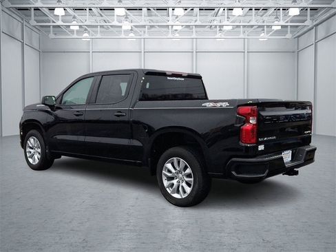 Certified 2022 Chevrolet Silverado 1500 Custom image 5