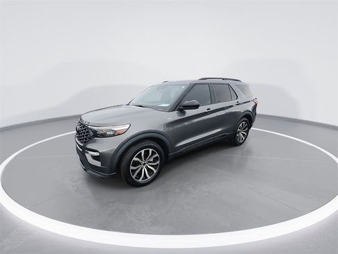 Used 2022 Ford Explorer ST-Line w/ Class IV Trailer Tow Package image 4