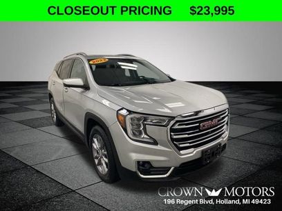 Used 2022 GMC Terrain SLT w/ Infotainment Package II