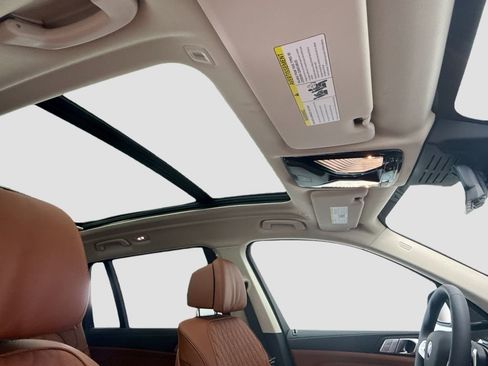 New 2026 BMW X7 xDrive40i image 17