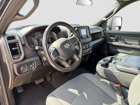 Used 2024 RAM 3500 Tradesman image 10