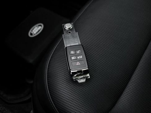 New 2026 Land Rover Range Rover SV AWD/4WD image 77
