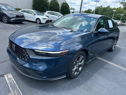 Certified 2023 Honda Accord EX image 7