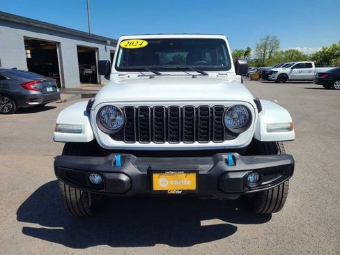 Used 2024 Jeep Wrangler Unlimited w/ Dual Top Group AWD/4WD image 3