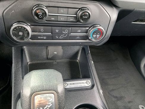 Used 2021 Ford Bronco 4-Door AWD/4WD image 12