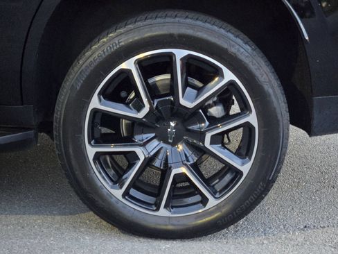 Used 2024 Chevrolet Tahoe RST AWD/4WD image 17