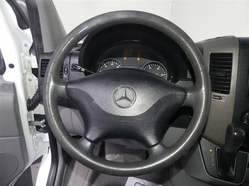 Used 2012 Mercedes-Benz Sprinter 2500 image 23
