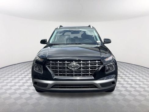 New 2026 Hyundai Venue SEL FWD image 2