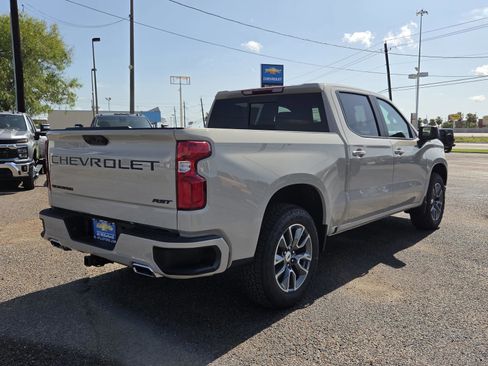 New 2026 Chevrolet Silverado 1500 RST w/ Z71 Off-Road Package AWD/4WD image 5