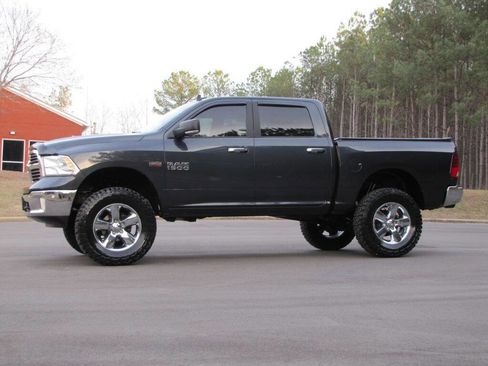 Used 2018 RAM 1500 Big Horn image 3