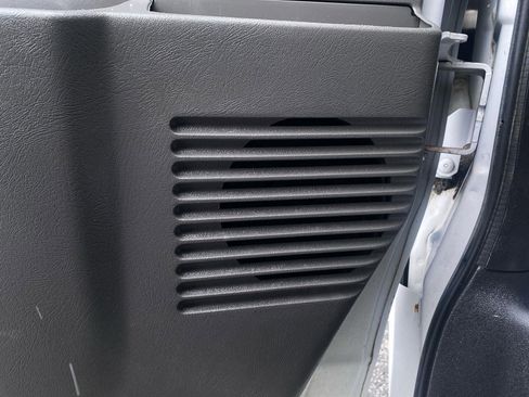 Used 2015 GMC Savana 2500 image 13