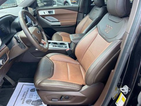 Certified 2022 Ford Explorer King Ranch w/ Premium Technology Package image 9