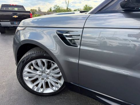 Used 2019 Land Rover Range Rover Sport HSE AWD/4WD image 53