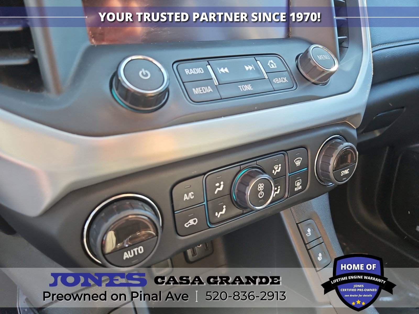 Used 2017 GMC Acadia SLT FWD image 15