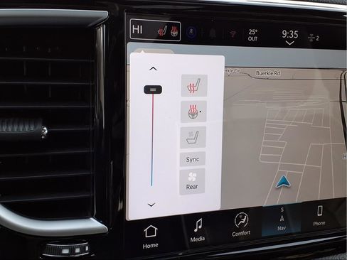 New 2026 Chrysler Pacifica Limited image 21