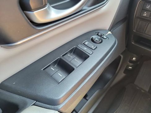 Certified 2017 Honda CR-V Touring image 28