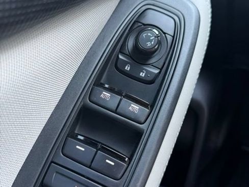 Used 2023 Subaru Forester Premium AWD/4WD image 19