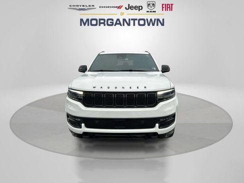 Used 2024 Jeep Wagoneer Series II image 2