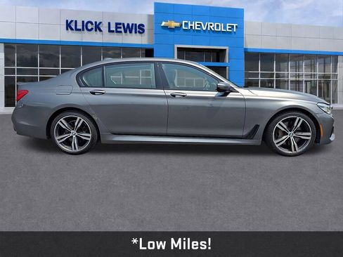 Used 2016 BMW 750i xDrive AWD/4WD image 9