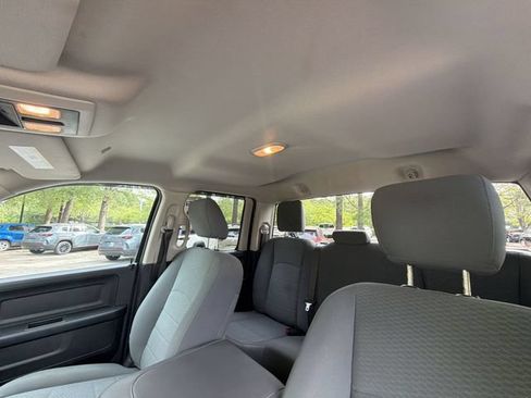 Used 2019 RAM 1500 Express AWD/4WD image 22