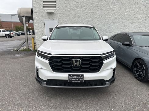 Certified 2025 Honda Pilot EX-L image 2