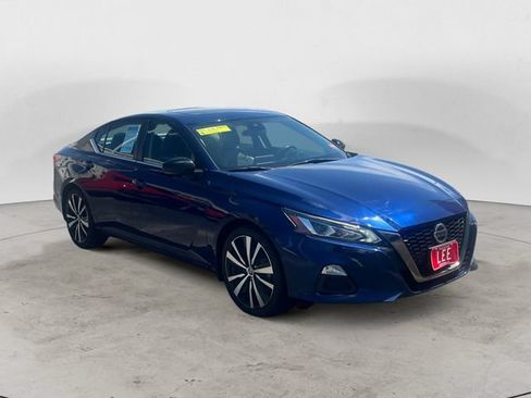 Used 2021 Nissan Altima 2.5 SR w/ SR Premium Package FWD image 7